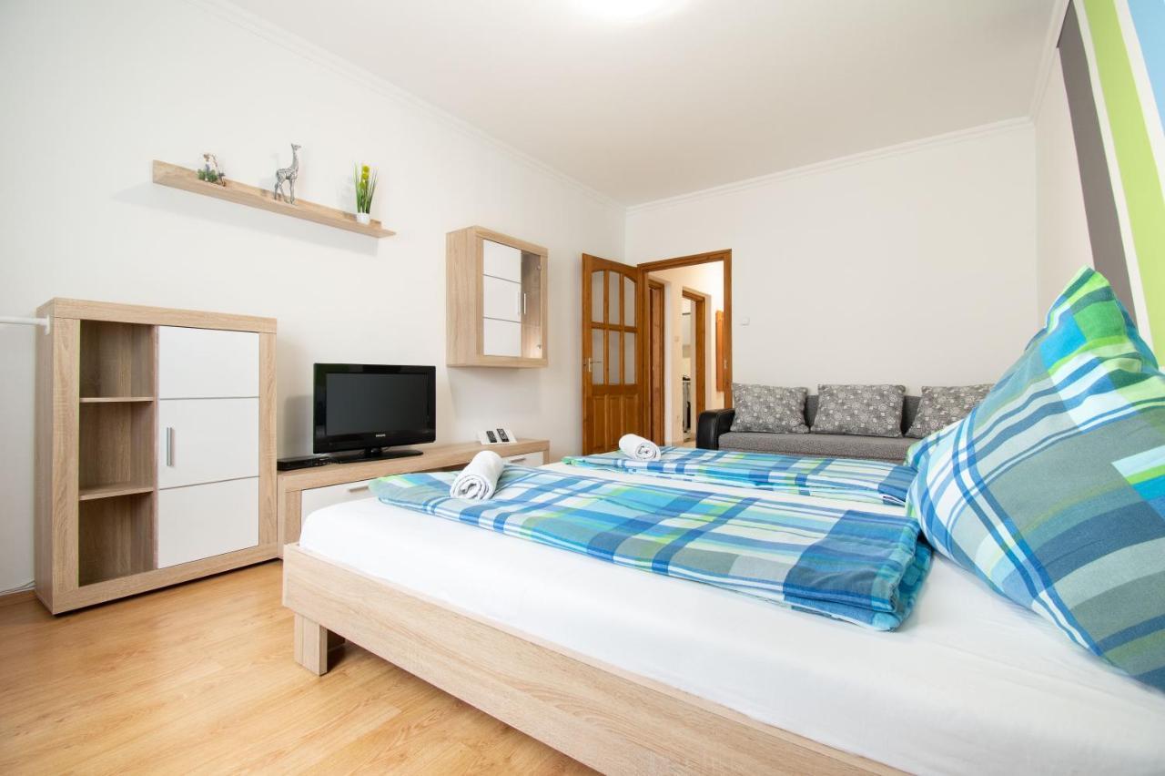 Lux Apartmanok Hajdúszoboszló Εξωτερικό φωτογραφία